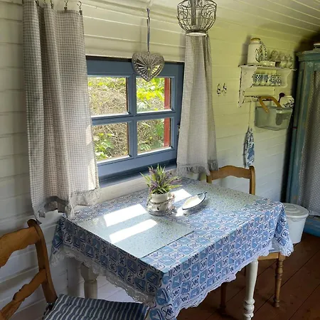 Romantischer Zirkuswagen