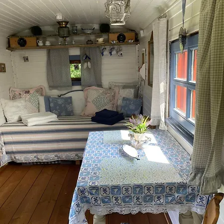 Romantischer Zirkuswagen Edemissen